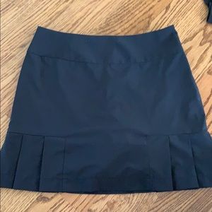 Black Performance Stretch Side Pleat Skort | Elvis